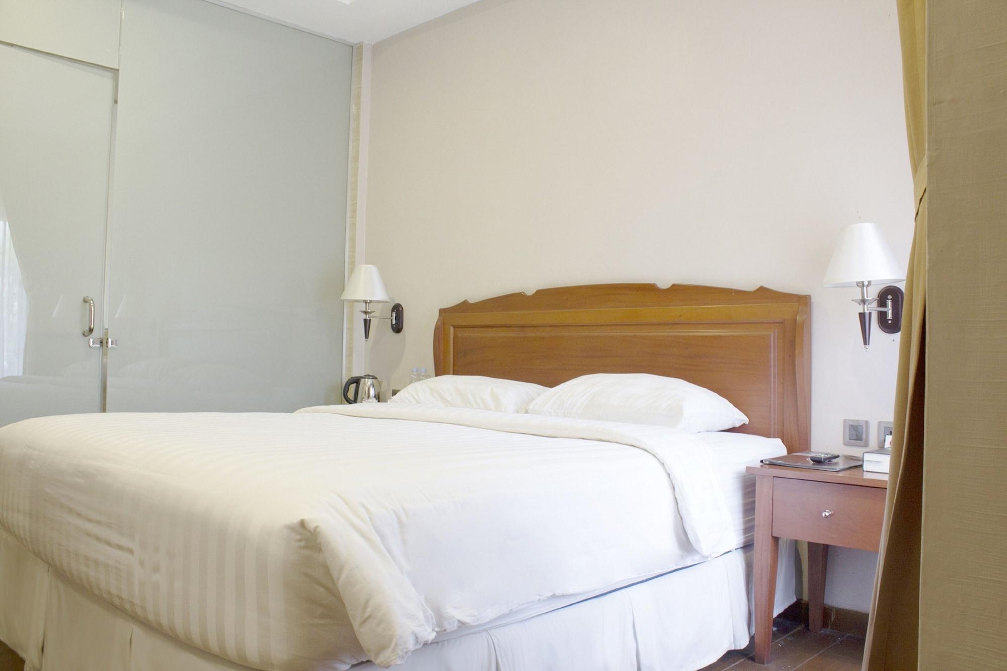 Thong'S Inn Hotel Kualanamu Medan Buitenkant foto