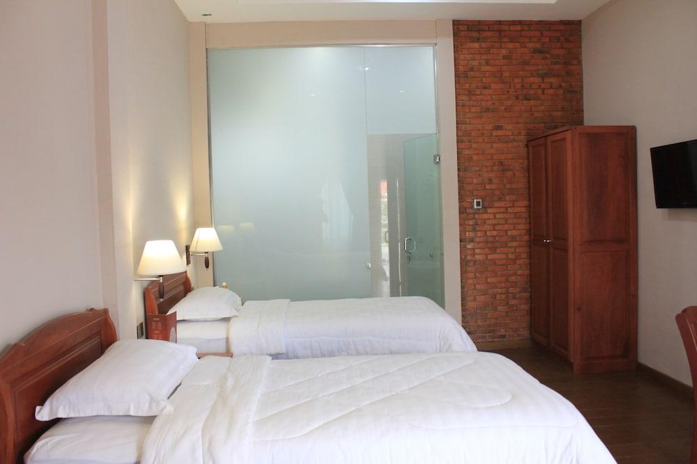 Thong'S Inn Hotel Kualanamu Medan Buitenkant foto