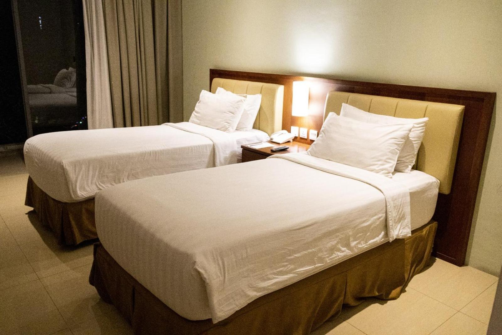 Thong'S Inn Hotel Kualanamu Medan Buitenkant foto