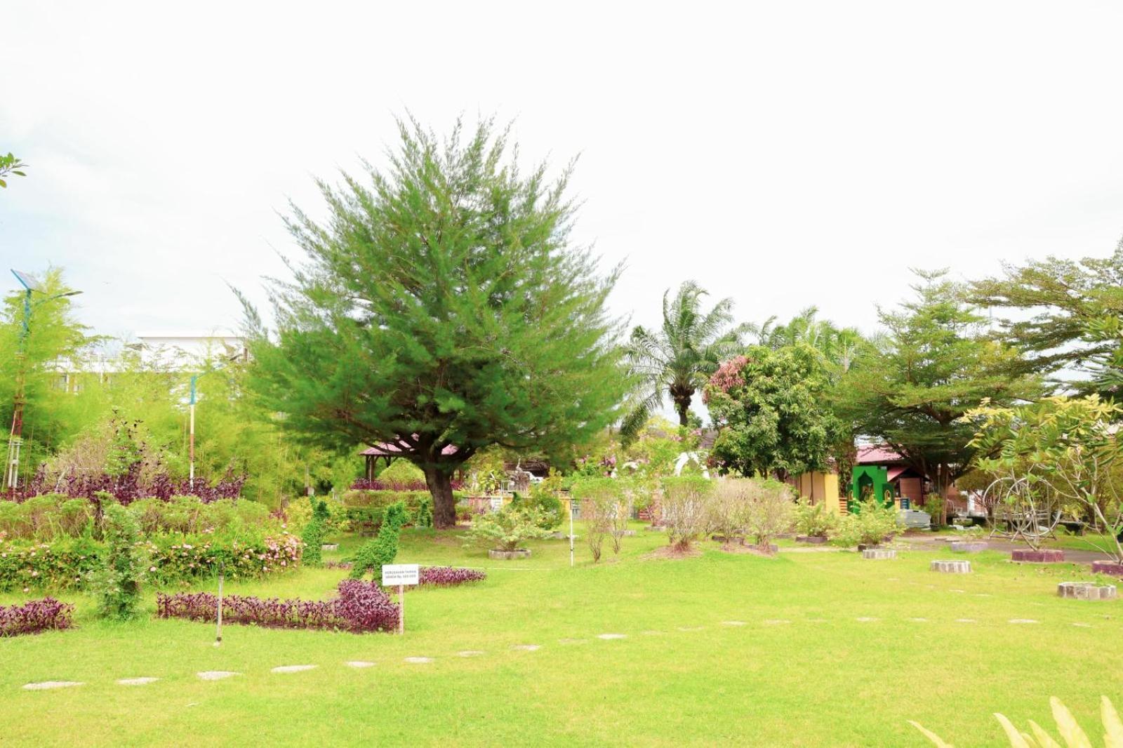 Thong'S Inn Hotel Kualanamu Medan Buitenkant foto