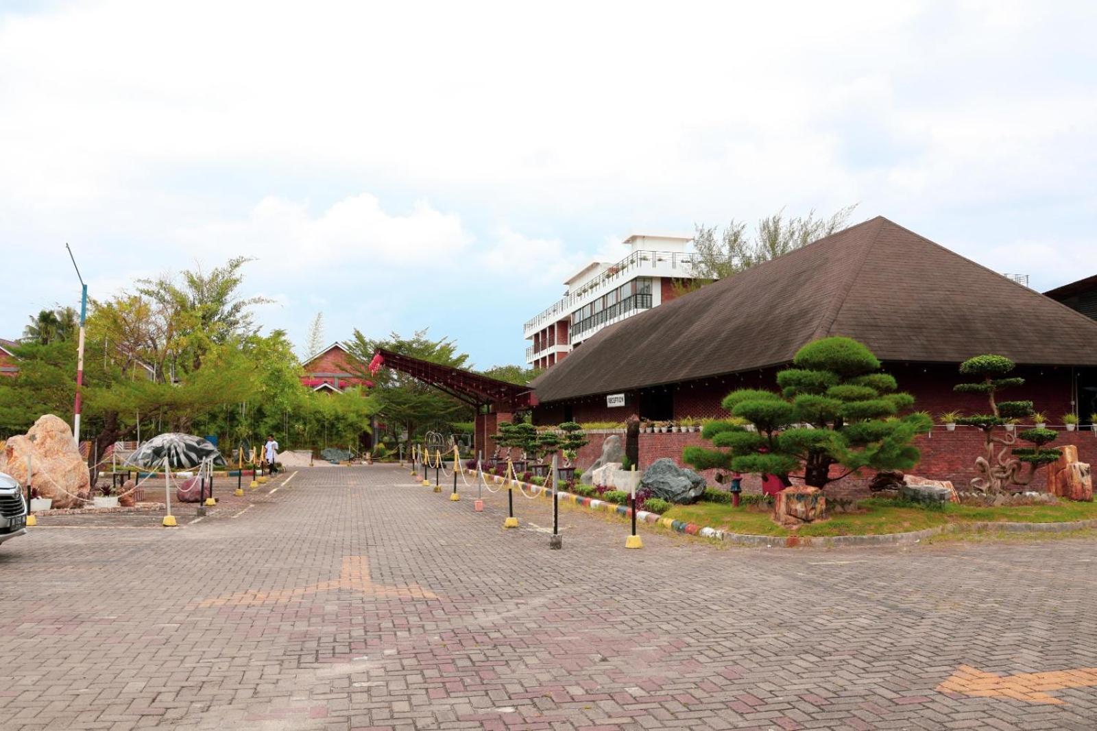 Thong'S Inn Hotel Kualanamu Medan Buitenkant foto