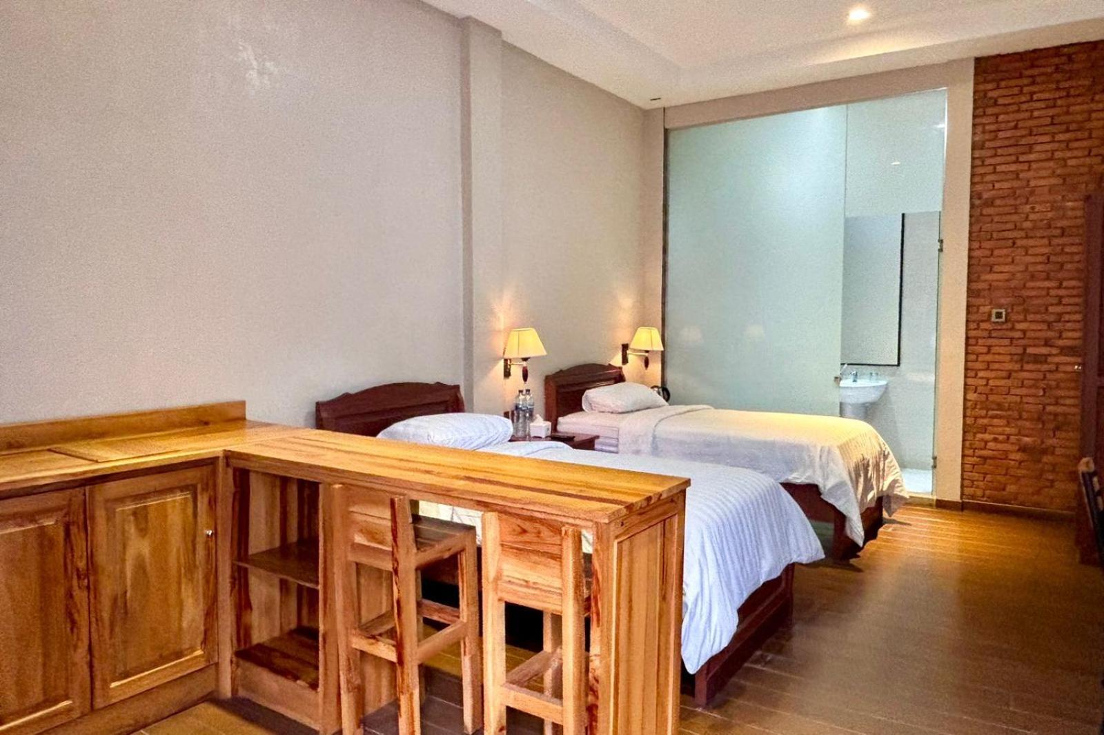 Thong'S Inn Hotel Kualanamu Medan Buitenkant foto